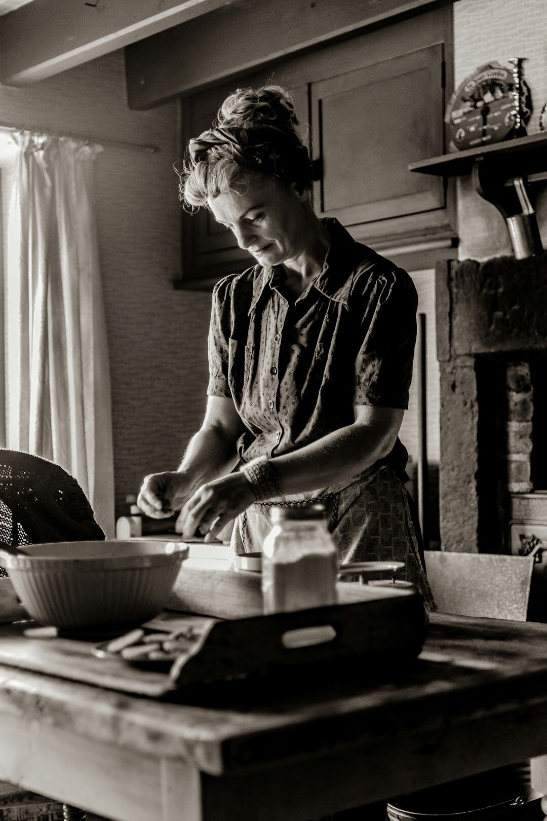 woman baking cake at home